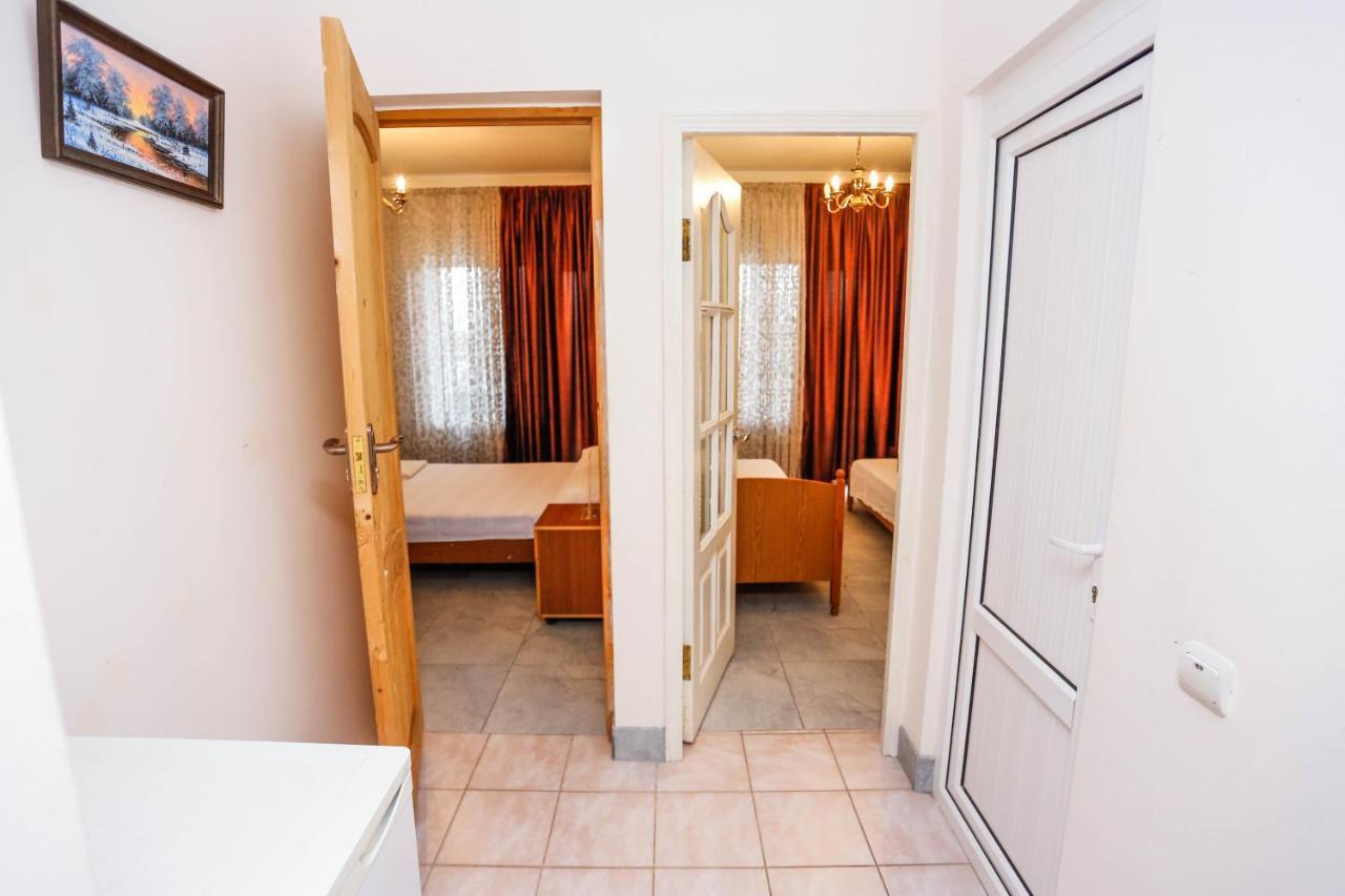 Hotel Sabina Γκάγκρα Εξωτερικό φωτογραφία