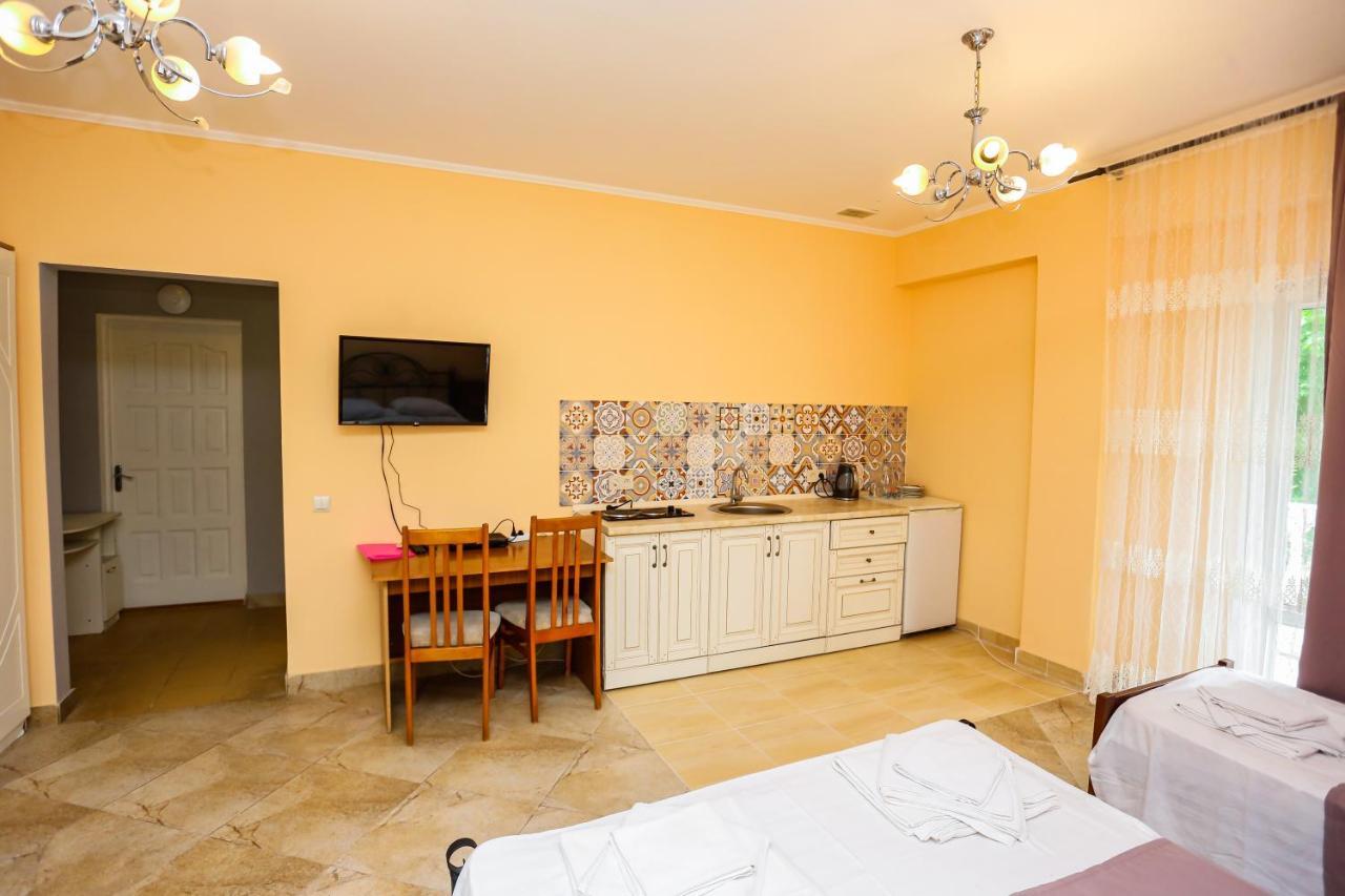 Hotel Sabina Γκάγκρα Εξωτερικό φωτογραφία