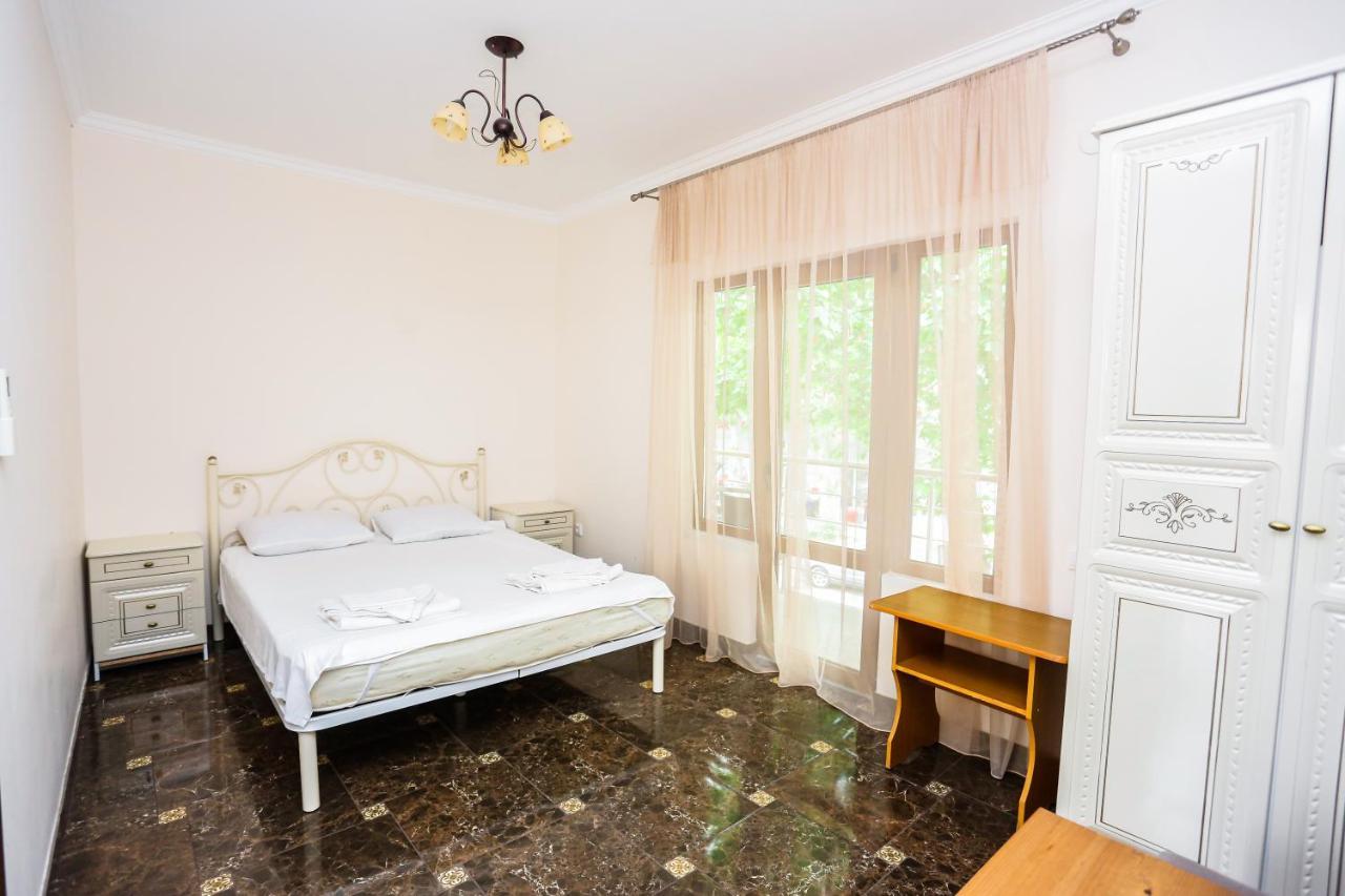 Hotel Sabina Γκάγκρα Εξωτερικό φωτογραφία