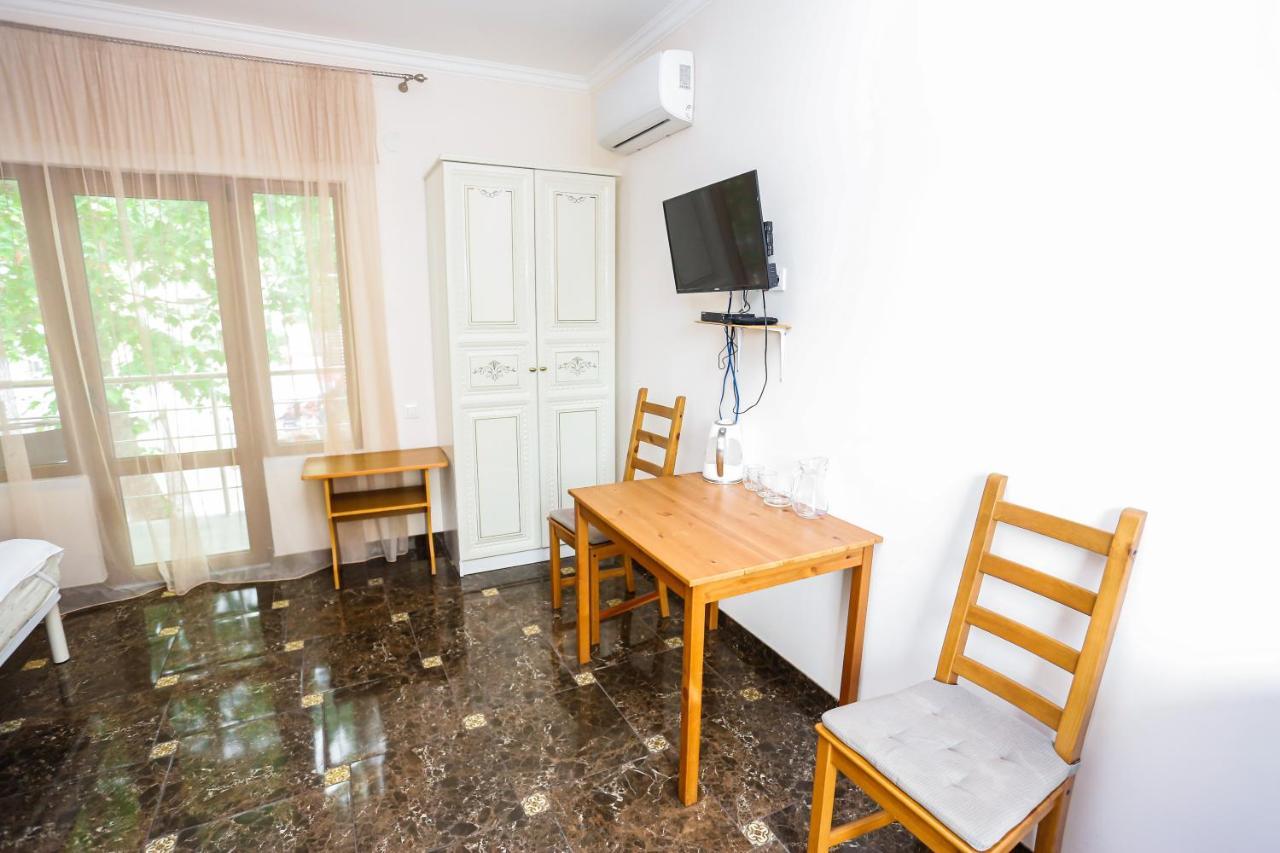 Hotel Sabina Γκάγκρα Εξωτερικό φωτογραφία
